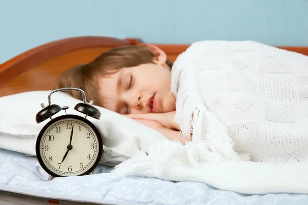 O tempo de despertar para a escola — Fotografia de Stock