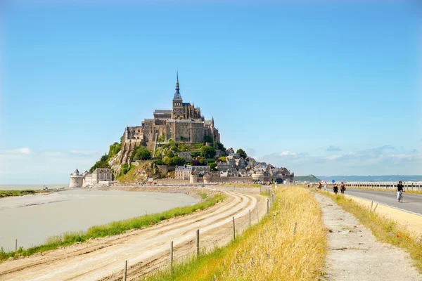 The road to Saint Michael's Mount, France — Stock Photo, Image