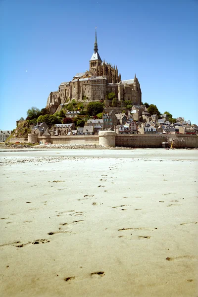 Saint Michael's Mount in low tide time — Stock Photo, Image