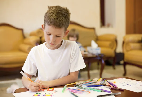 Boy drawing — Stock Photo, Image