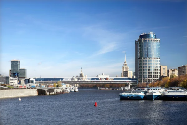 Quay of Moscow river — Stock Photo, Image