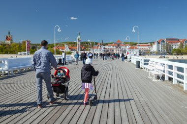 Sopot yürüyen aile
