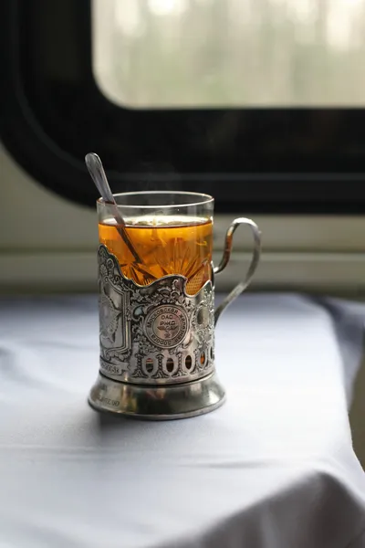 Rus Demiryolları logosu ile çay