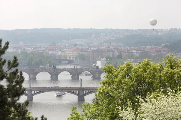 Uitzicht op rivier de vltava — Stockfoto