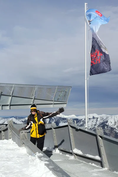 Esqui caminha na cúpula em Alpes — Fotografia de Stock