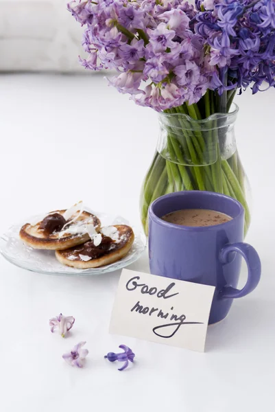 Lila och grön morgon — Stockfoto