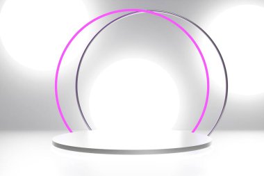 Mor neon halka ve ışık halkaları ile beyaz zemin üzerinde 3D gümüş podyum
