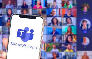 Microsoft Ekipleri, New York, ABD 'de sürekli sohbet ve video toplantılarını birleştiren birleşik bir iletişim ve işbirliği platformudur. Cumartesi 11 Temmuz 2022