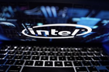 Computer with the logo of Intel Corporation which is the largest manufacturer of integrated circuits in the world.THURSDAY, NOVEMBER 21, 2022. UNITED STATES, CALIFORNIA.   