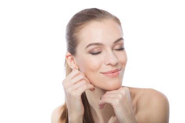 güzel kadın spa portre beyaz zemin üzerine