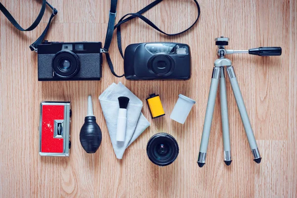 Stile Vita Concetto Con Fotocamera Pellicola Fotografia Accessori Flat Lay — Foto Stock