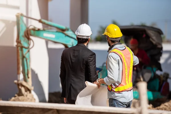 Back View Construction Worker Engineer Working Together Construction Site — Foto Stock