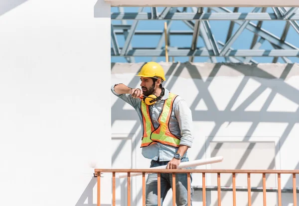 Professional Construction Worker Construction Site Electrical Engineer Technician Rooftop Building — Foto de Stock