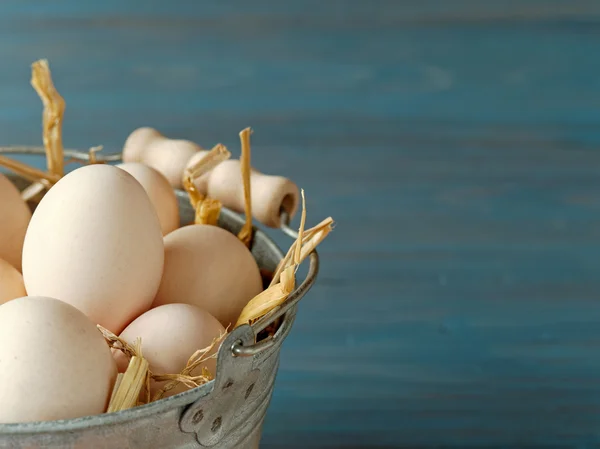 Bucket of fresh eggs — Stock Photo, Image