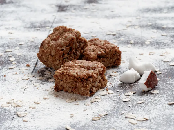 taze ev yapımı yulaflı kurabiye cevizli