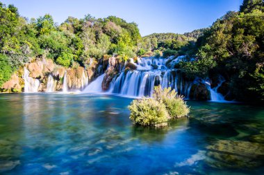 Hırvatistan 'ın güneyindeki Krka Ulusal Parkı' nda şelaleler.