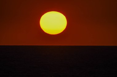 Adriyatik Denizi 'nde Harika Gün Batımı, Balkan Yarımadası, Karadağ Avrupa' da