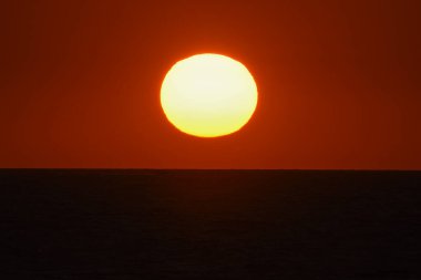 Adriyatik Denizi 'nde Harika Gün Batımı, Balkan Yarımadası, Karadağ Avrupa' da