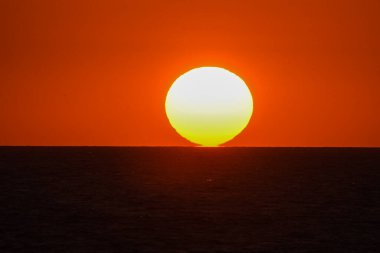 Adriyatik Denizi 'nde Harika Gün Batımı, Balkan Yarımadası, Karadağ Avrupa' da