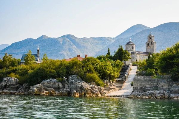 Mosteiro Ortodoxo Beska Beska Islã Lake Skadar Montenegro — Fotografia de Stock