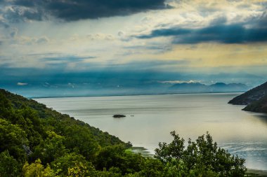 Karadağ 'ın Güzel Skadar Gölü, Balkanlar' ın en büyük gölü.
