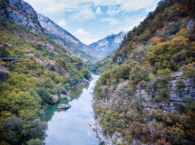 Karadağ 'da Derin Kanyon Moraca