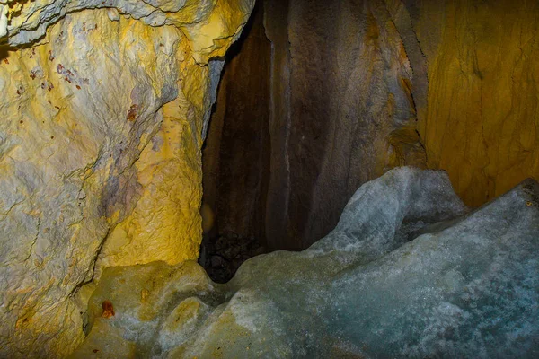 Montenegro Nationales Wahrzeichen Park Durmitor Eishöhle Ledena Pecina — Stockfoto