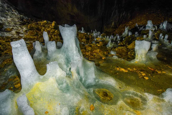 Czarnogóra Park Narodowy Durmitor Jaskinia Lodu Ledena Pecina — Zdjęcie stockowe