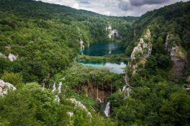 Hırvatistan ve Avrupa 'daki Plitvice Ulusal Parkı.