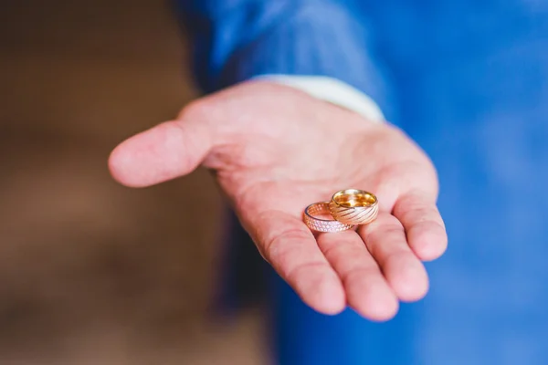 Evlilik yüzükleri.