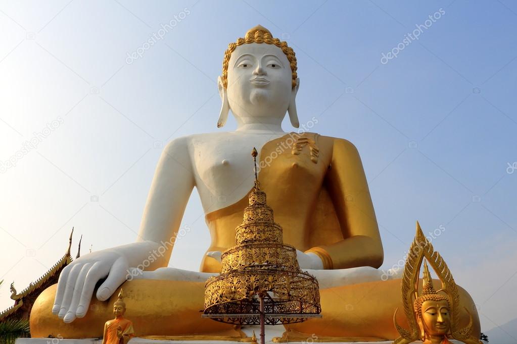 Buddha statue in temple 3