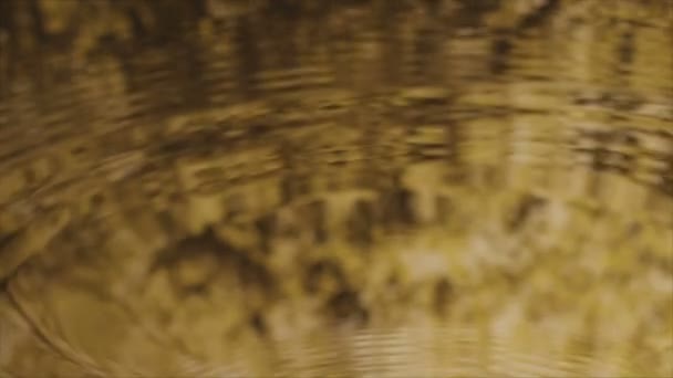 Goutte d'eau au ralenti 