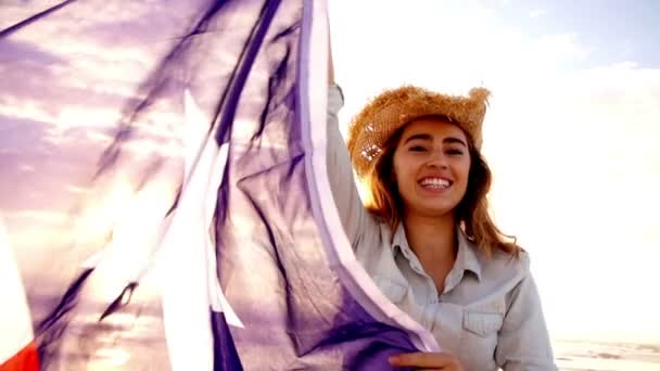 Menina com bandeira do estado do Texas — Vídeo de Stock