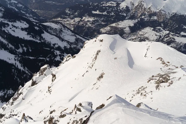 Paysage enneigé - le temps idéal pour une excursion de ski — Photo