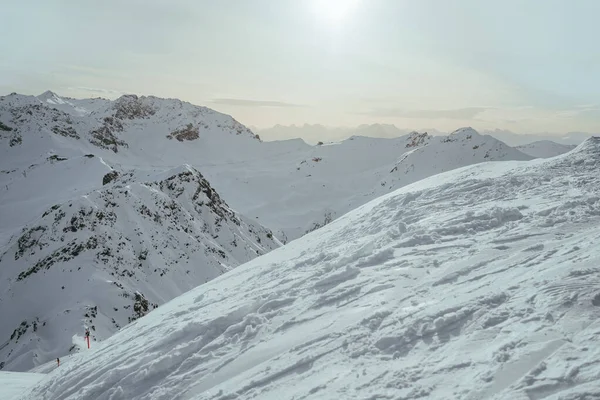 Paysage enneigé - le temps idéal pour une excursion de ski — Photo