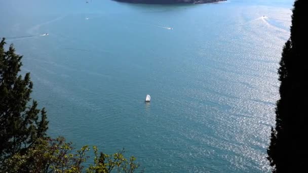 Огляд Озера Комо Підвищеного Положення Кораблем Озері Красивий Регіон Ломбардії — стокове відео