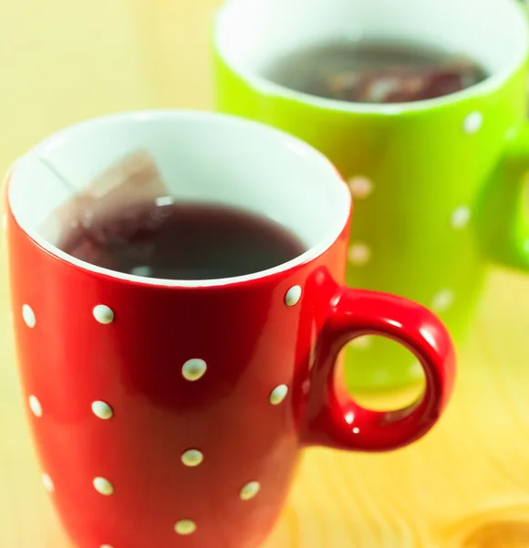 Koppar te med tepåsar — Stockfoto