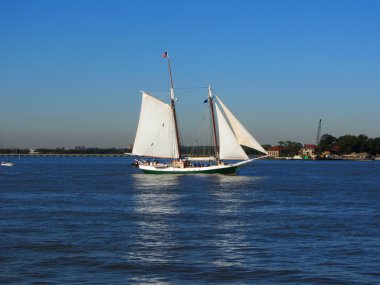 yelkenli tekne new York'ta hudson Nehri