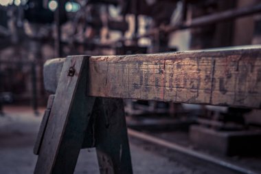 Ürkütücü terk edilmiş sanayi bölgesi enerji santrali kayıp bir yer çürümüş bir fabrika salonu.