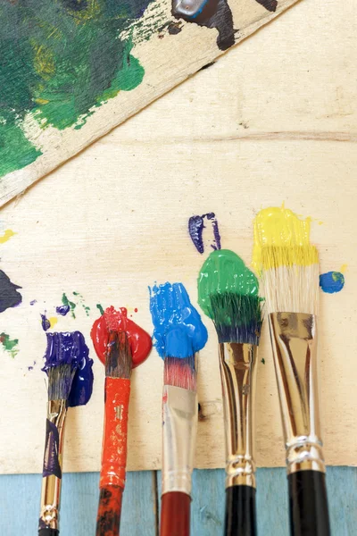 Paint and Paintbrushes — Stock Photo, Image