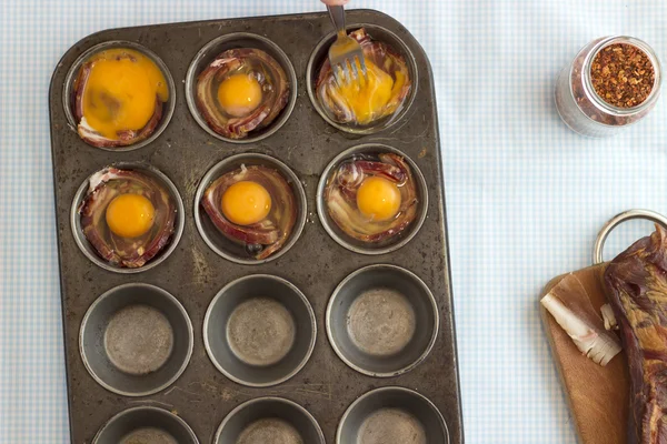 Making paleolithic muffins for breakfast — Stock Photo, Image