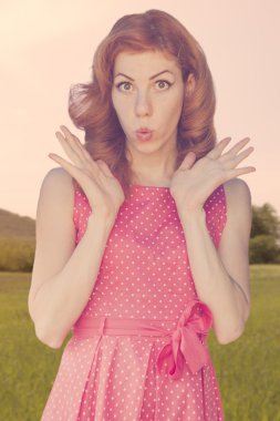 sürpriz pin-up kızı