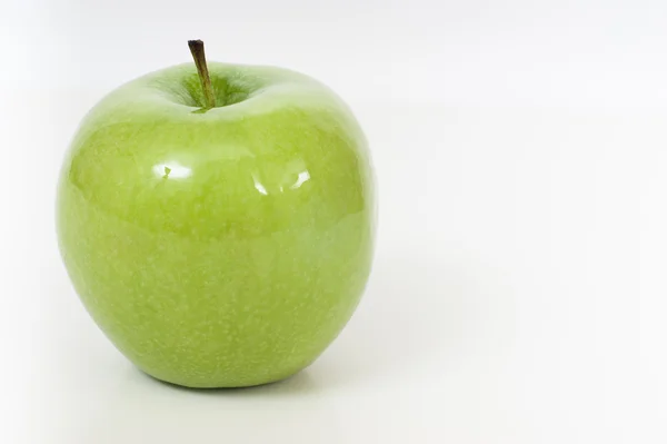 Grönt äpple — Stockfoto