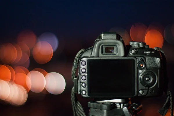 Kamera på stativet — Stockfoto