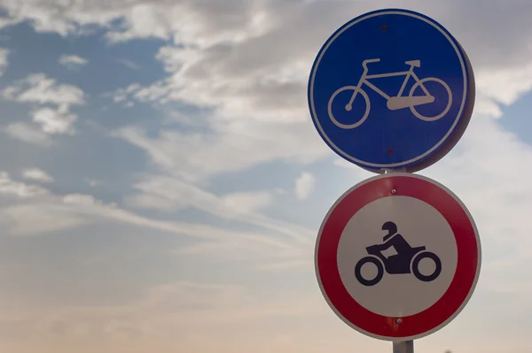 Fahrradkennzeichen erlaubt — Stockfoto