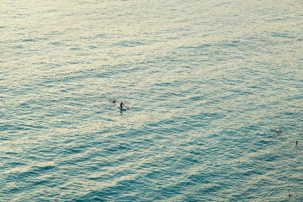 Una Mujer Surfeando Mar Belcekiz Beach Fethiye Mugla — Foto de Stock