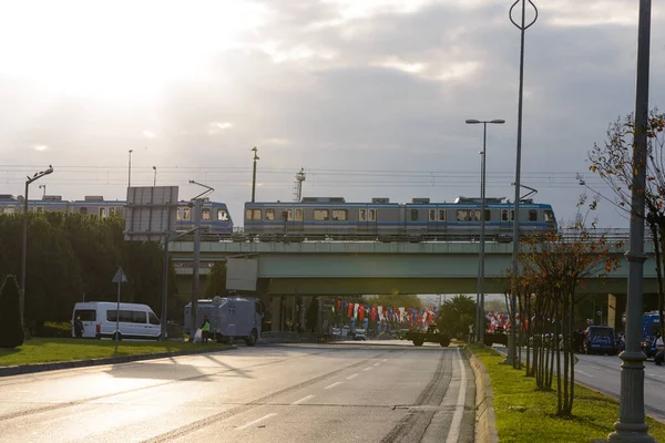 Istanbul Turkey October 2021 Empty Road City Istanbul Subway Passing — Stockfoto