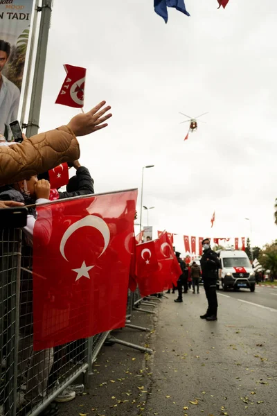 Stanbul Türkiye Ekim 2021 Ekim Cumhuriyet Bayrağını Taşıyan Insanlar Stanbul — Stok fotoğraf