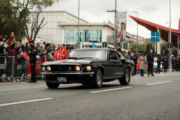 Stanbul Türkiye Ekim 2021 Siyah 1965 Model Ford Mustang 350 — Stok fotoğraf