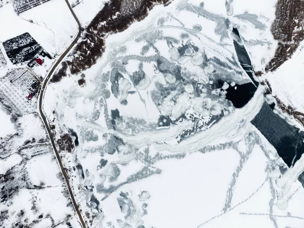 Flygfoto Ovanpå Frozen Golcuk Sjön Vid Odemis Bozdag Vintersäsongen — Stockfoto